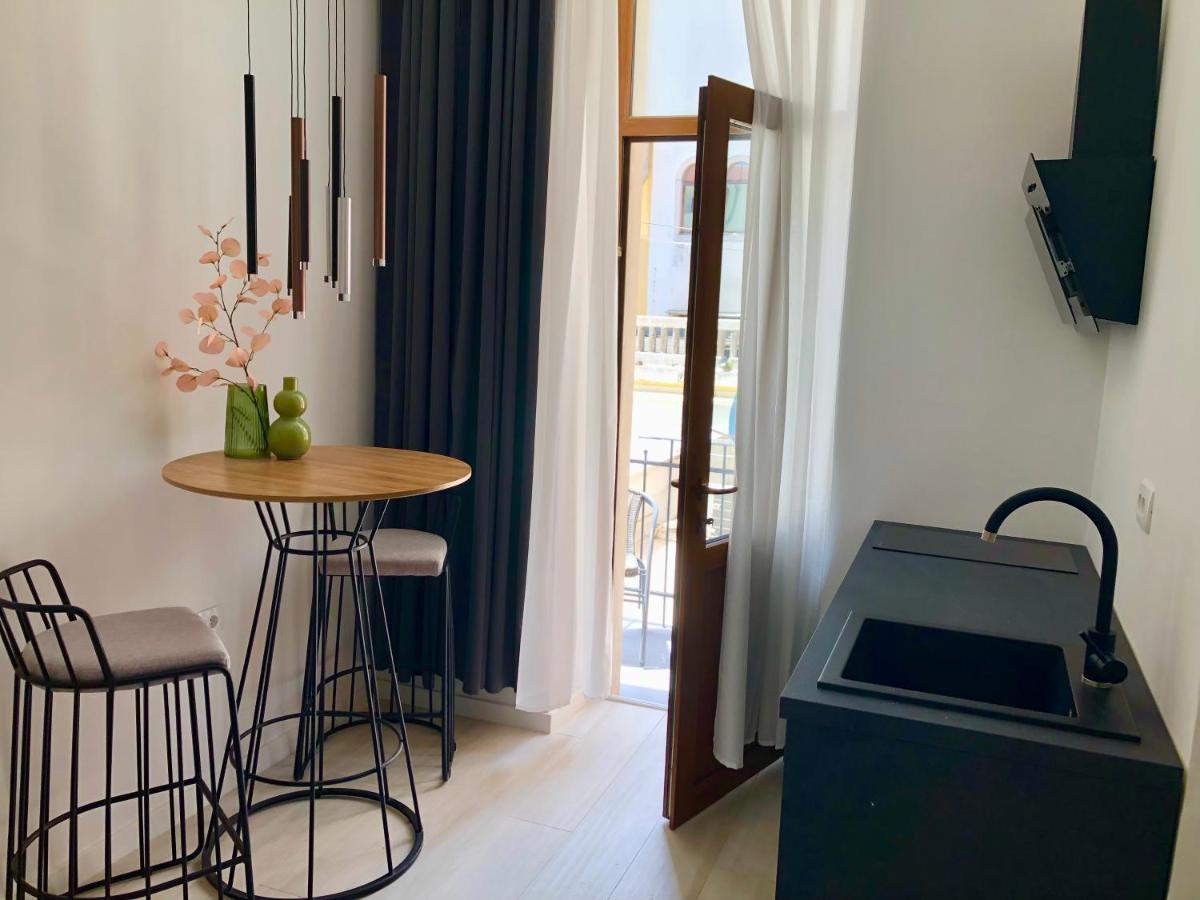 Hedone City Luxury Apartments With Free Parking Pula Extérieur photo