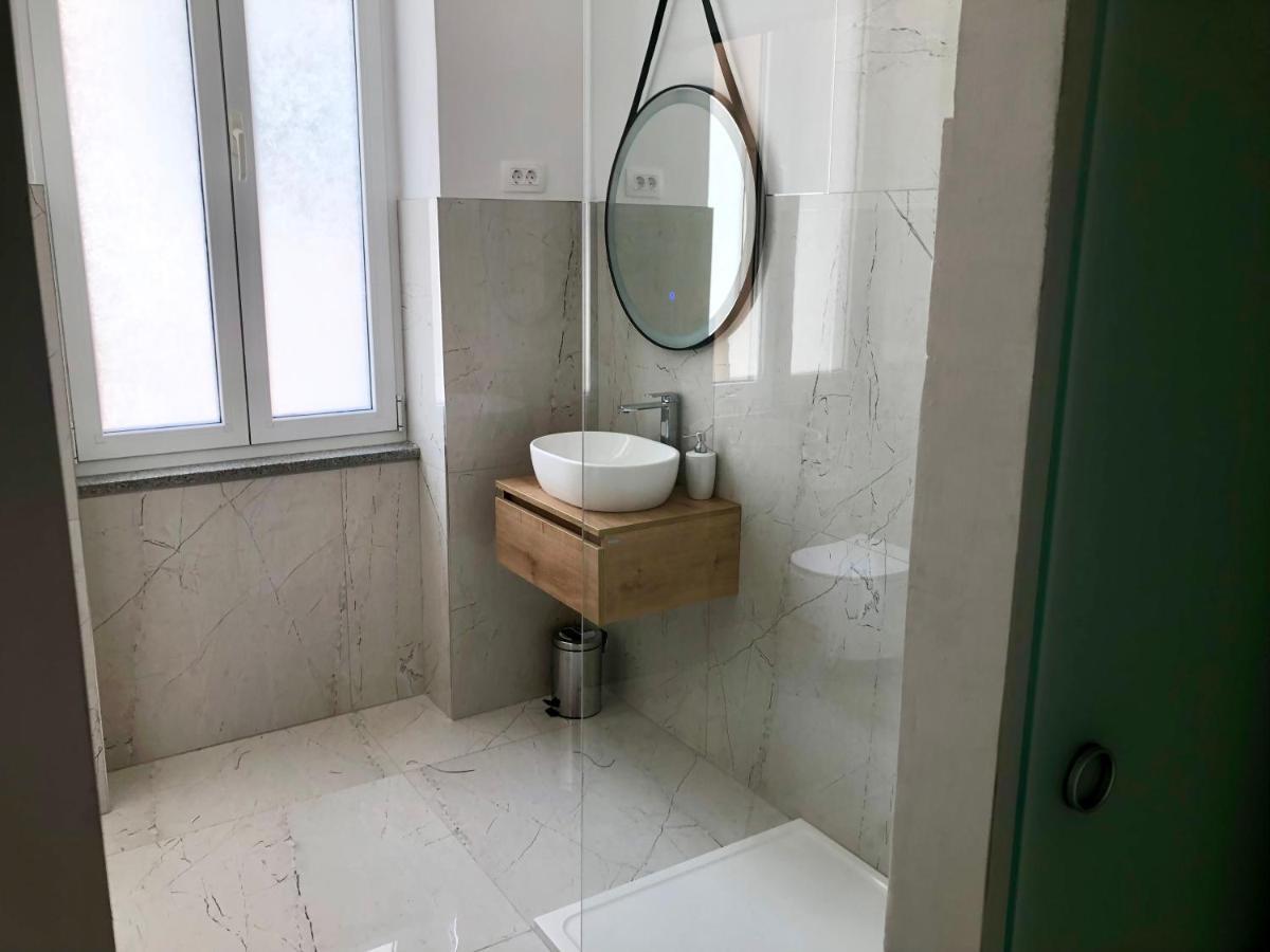 Hedone City Luxury Apartments With Free Parking Pula Extérieur photo