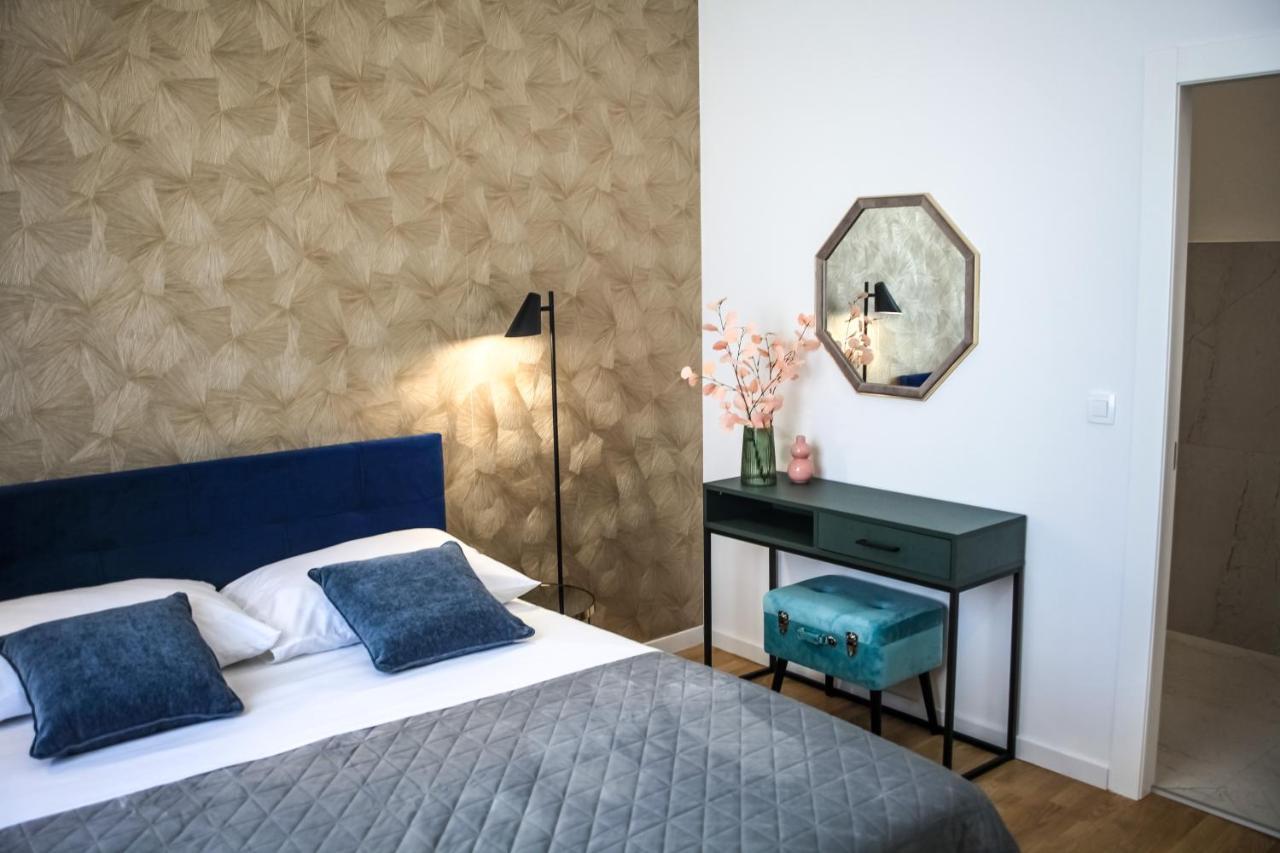 Hedone City Luxury Apartments With Free Parking Pula Extérieur photo