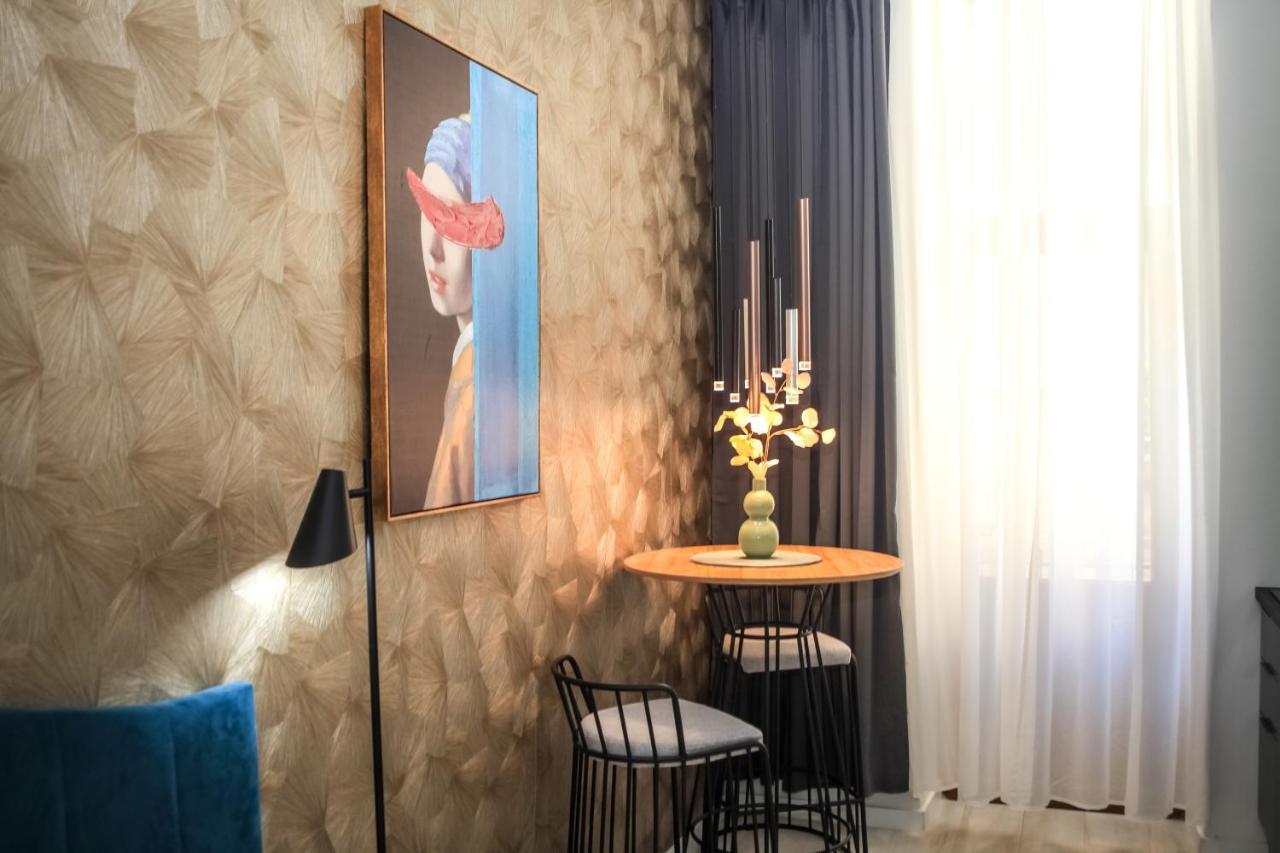 Hedone City Luxury Apartments With Free Parking Pula Extérieur photo