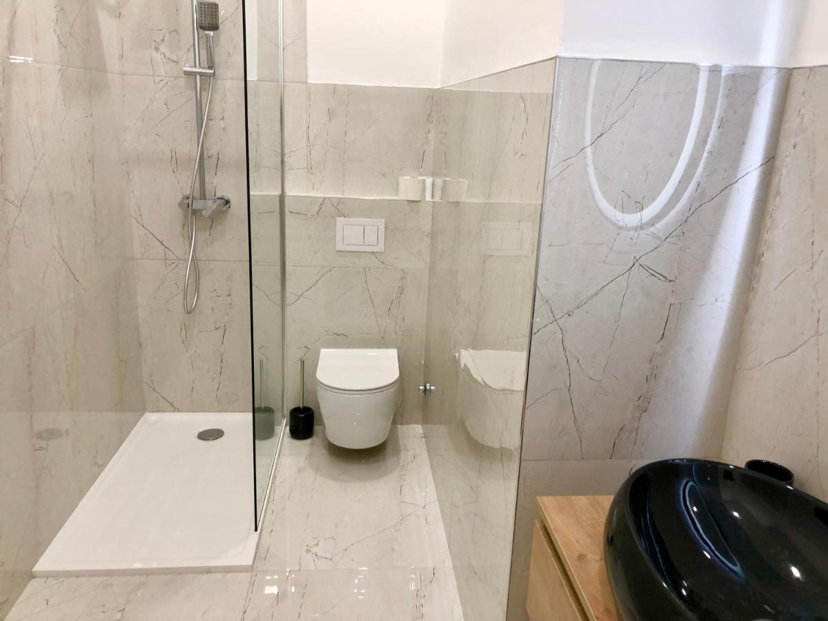 Hedone City Luxury Apartments With Free Parking Pula Extérieur photo