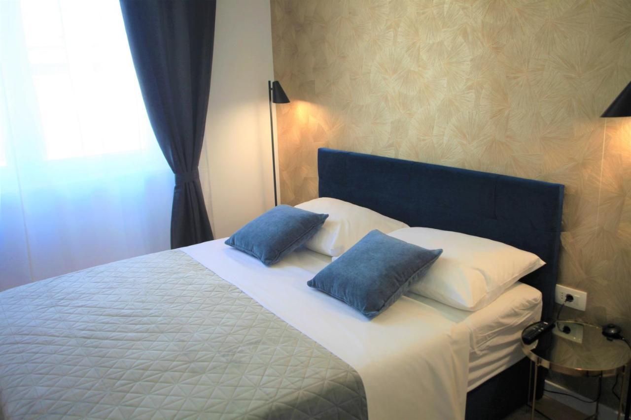 Hedone City Luxury Apartments With Free Parking Pula Extérieur photo