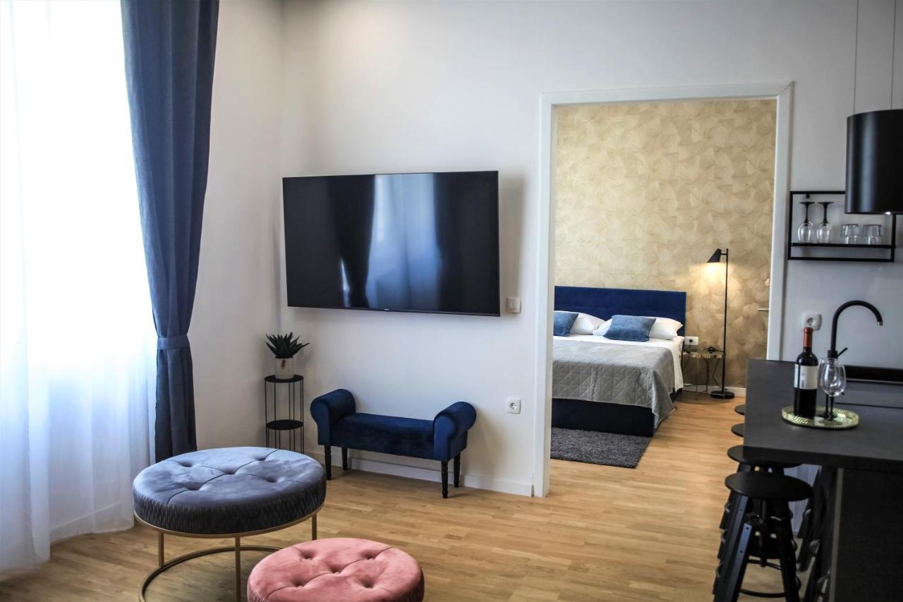 Hedone City Luxury Apartments With Free Parking Pula Extérieur photo