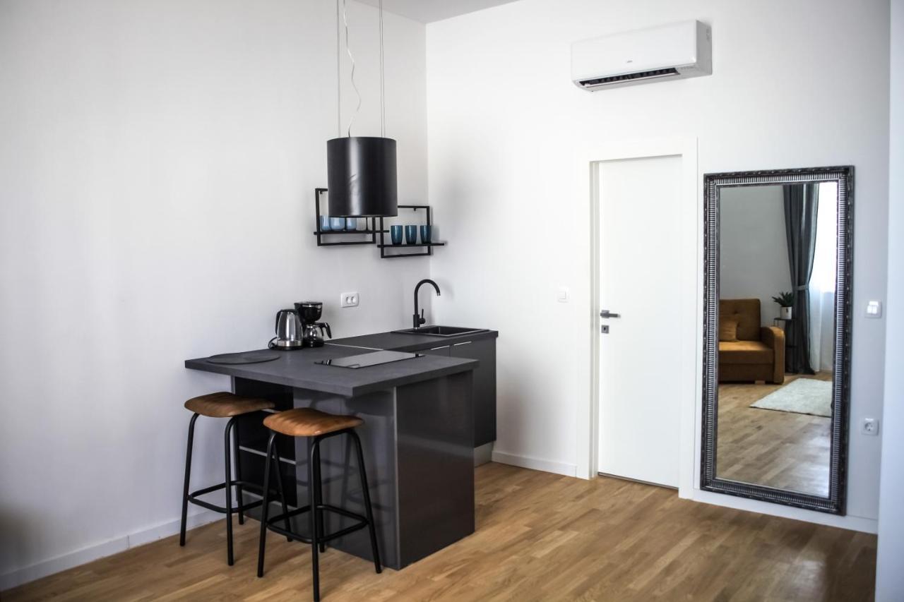 Hedone City Luxury Apartments With Free Parking Pula Extérieur photo