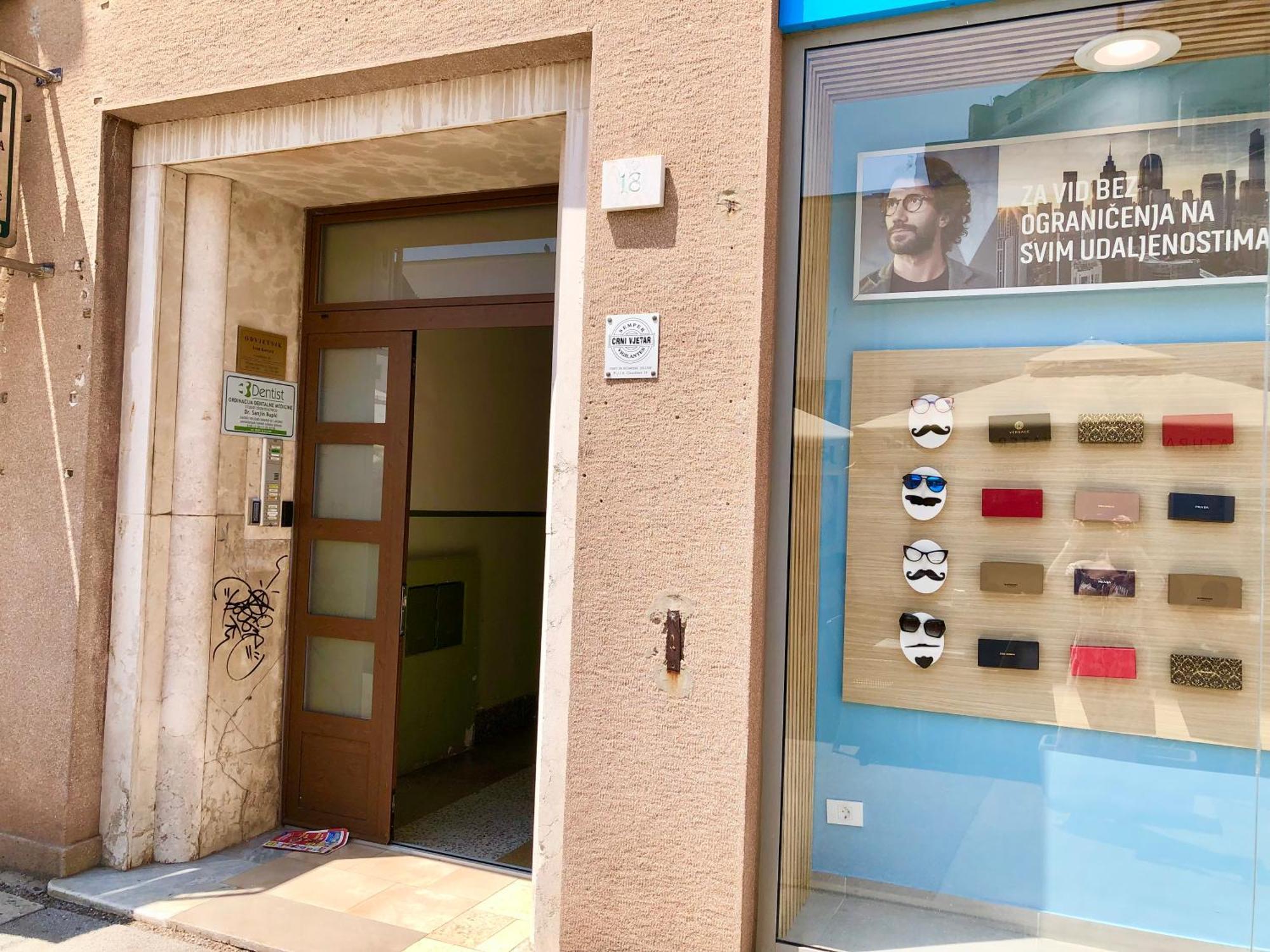 Hedone City Luxury Apartments With Free Parking Pula Extérieur photo